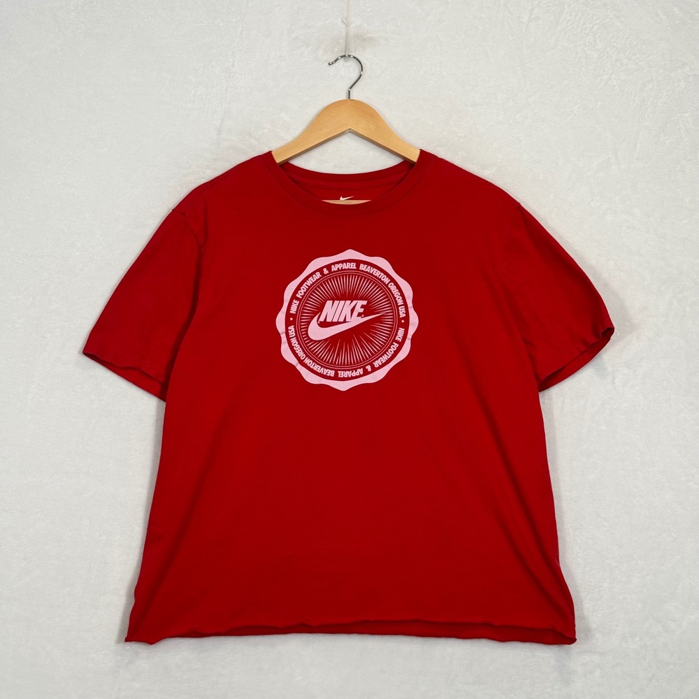 Nike Red Graphic Logo T-Shirt Size Large